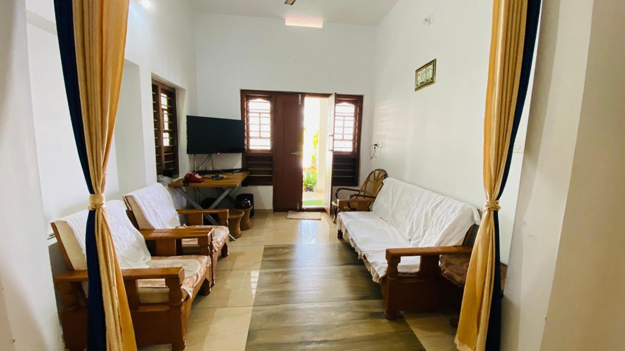 Green Island Homestay Riverside Кожикоде Экстерьер фото